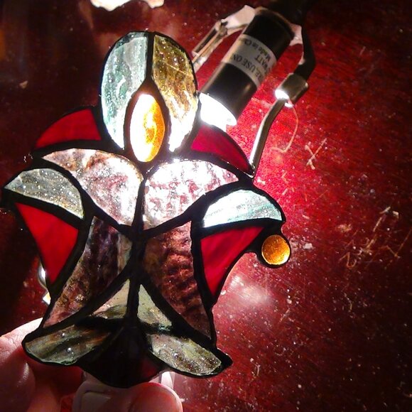 iffany Style Stained Glass Angel Night Light by River of Goods 5" H(Damaged) - Picture 5 of 12